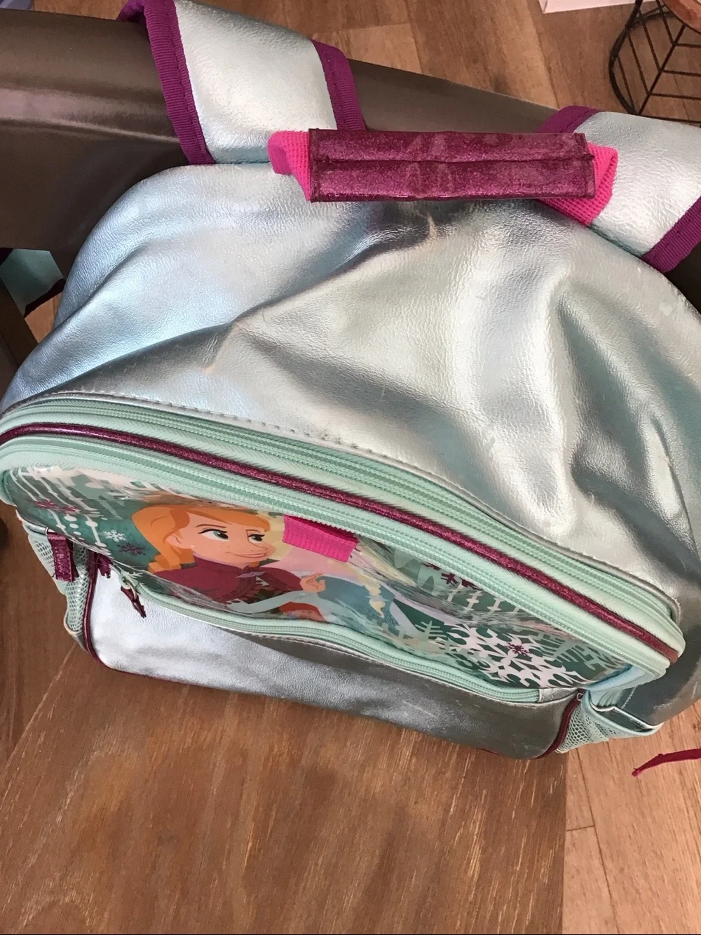 Large!! 2014 RARE Disney Store Frozen senior backpack Anna and Elsa